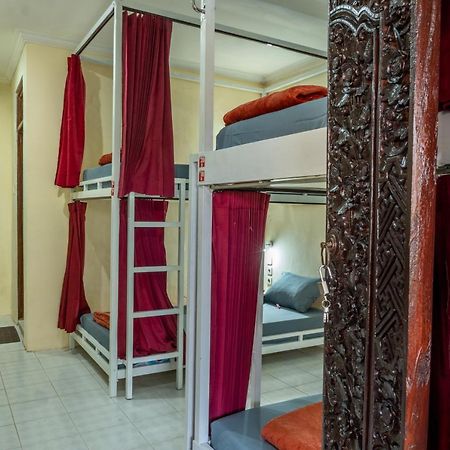 Maharani Hostel Ubud  Exterior photo